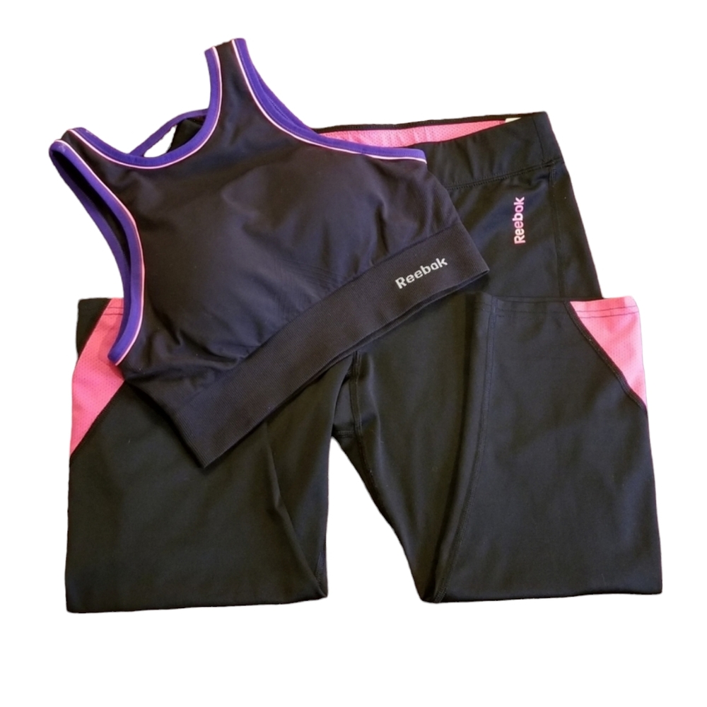 Reebok Athletic 2 Piece Set Sports Bra and Play Dry Capri Size M